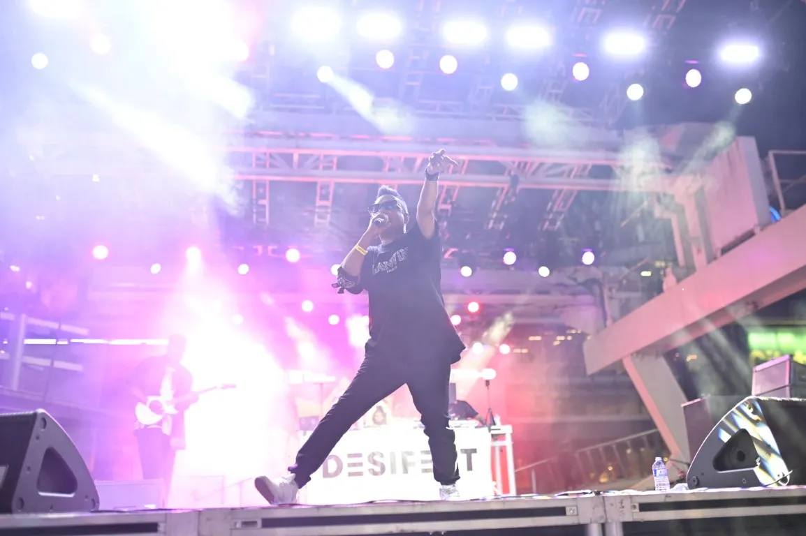 Master D performing at DESIFEST