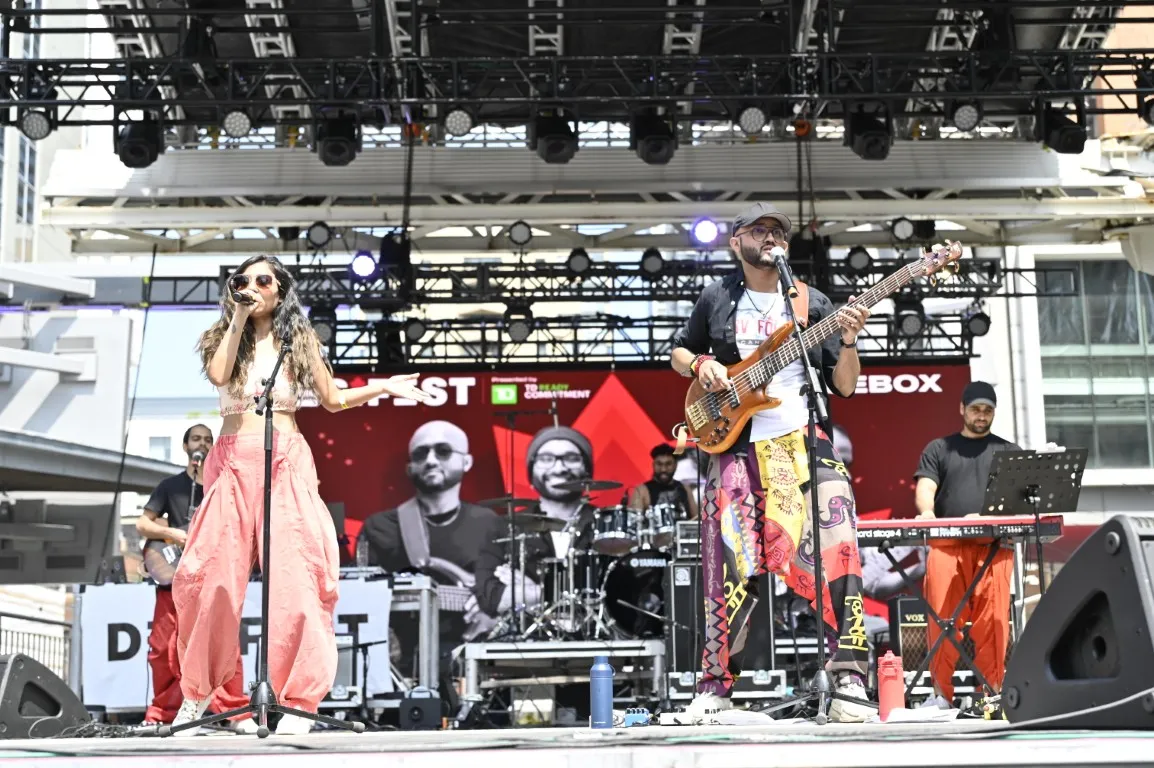 Musebox performing at DESIFEST